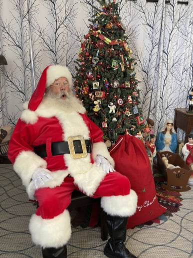 Gallery photo 1 of Holly Jolly Santa