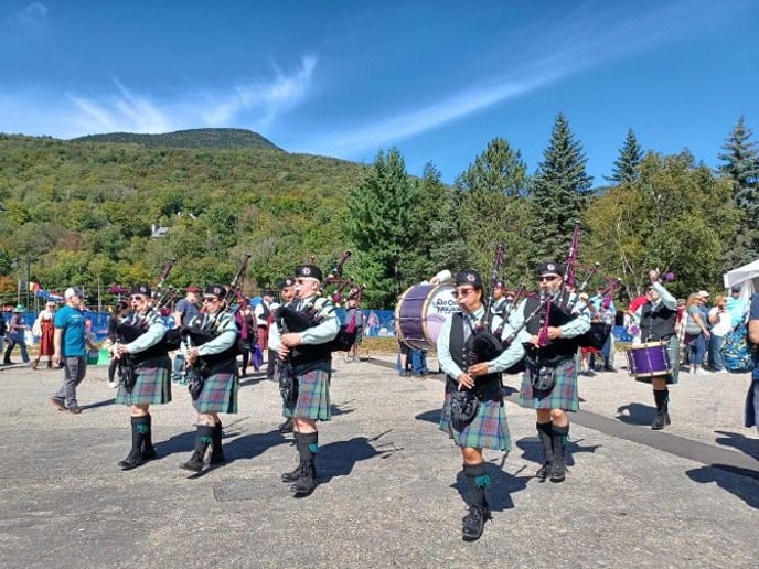 Gallery photo 5 of Hollybriar Bagpipers