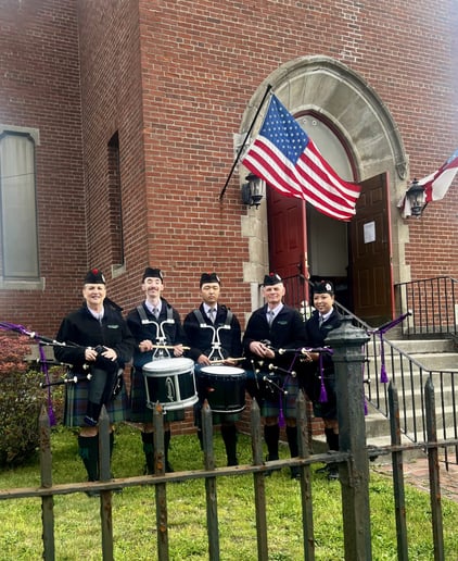 Gallery photo 8 of Hollybriar Bagpipers