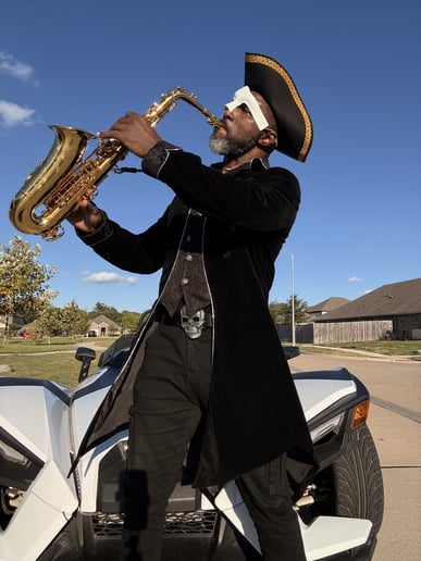 Gallery photo 3 of The Sax Phantom
