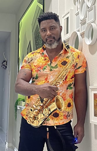 Gallery photo 5 of The Sax Phantom