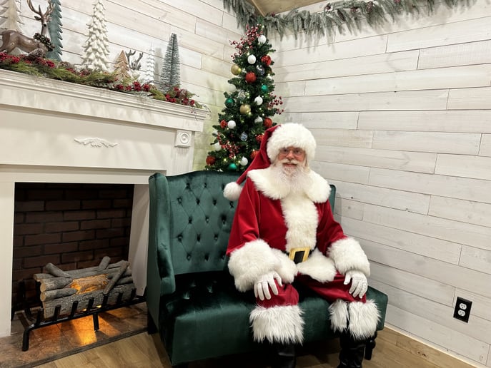 Gallery photo 3 of Santa Phillip