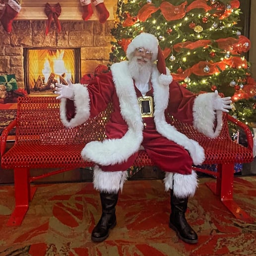Gallery photo 6 of Santa Phillip