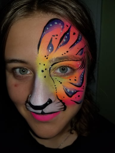 Gallery photo 4 of Honey B Face Paint