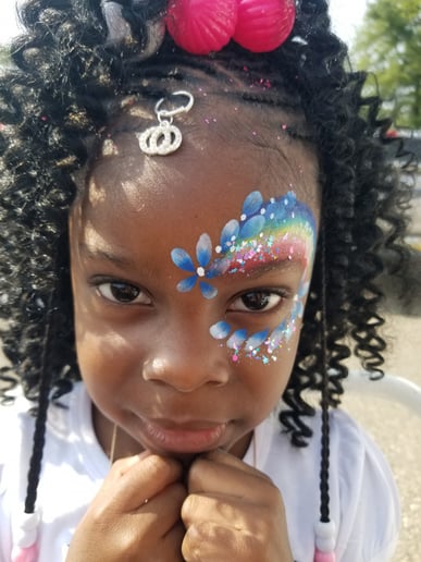 Gallery photo 1 of Honey B Face Paint