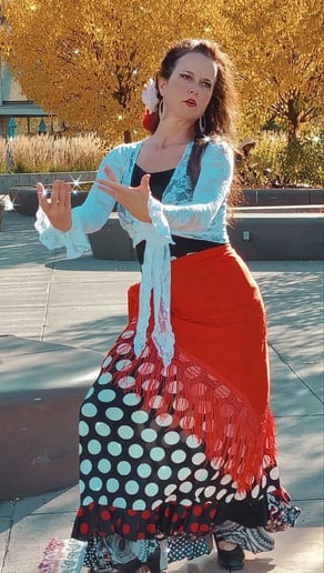 Gallery photo 3 of Honey Sturdy Flamenco