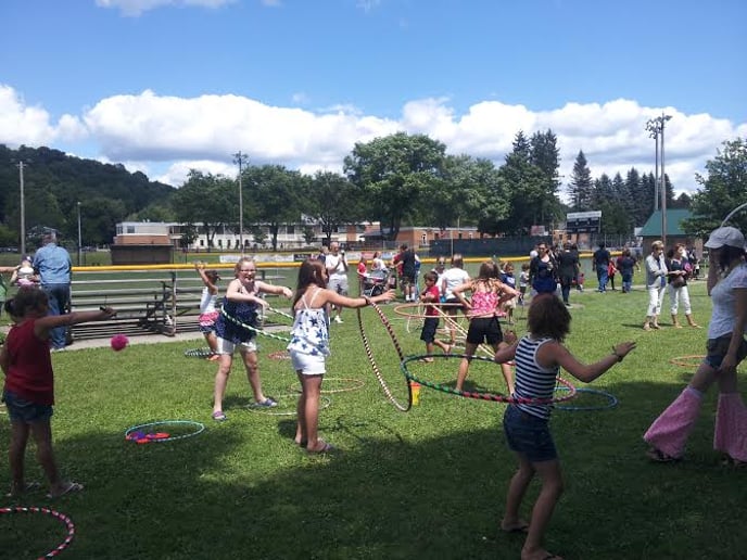 Gallery photo 10 of Hoop Dance with Theresa