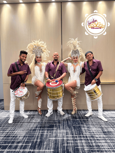 Gallery photo 4 of Hora Loca Samba Show