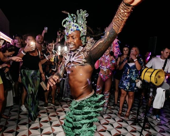 Gallery photo 26 of Hora Loca Samba Show