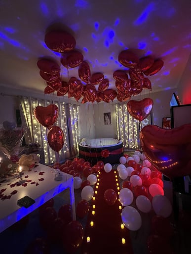 Gallery photo 1 of Hot Tub Rentals and Event Planning