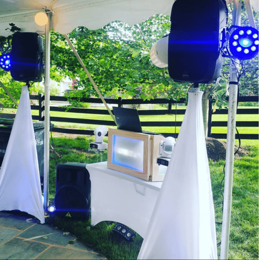 Gallery photo 1 of Hotnights Karaoke and Wedding DJs