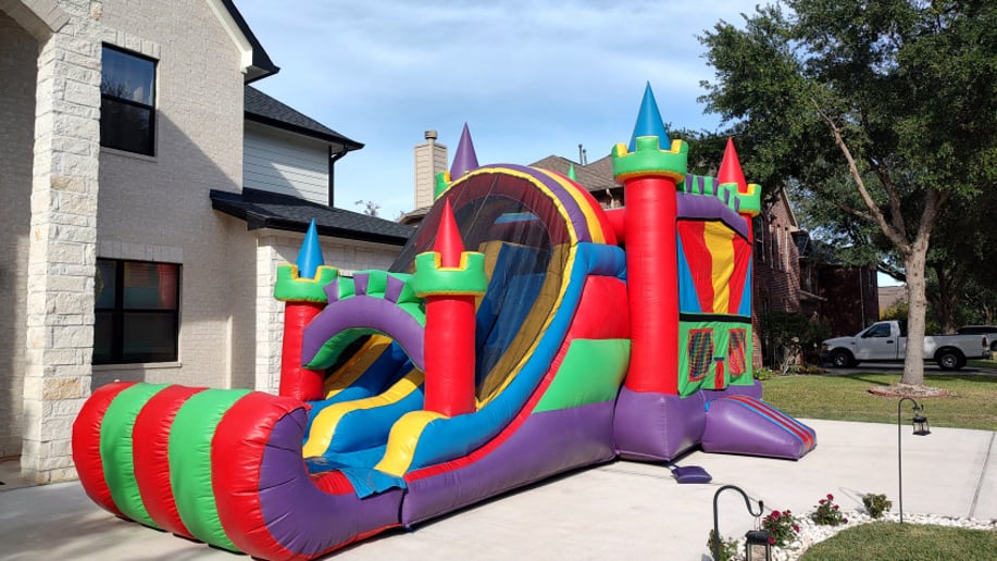 Gallery photo 2 of Houston Inflatable Rentals