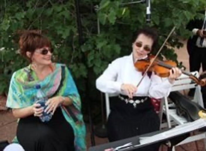 Gallery photo 7 of Leanne and Friends Music