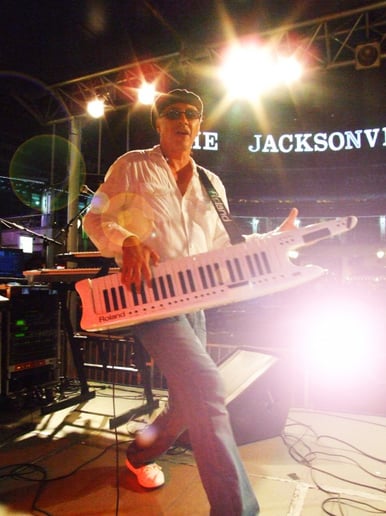 Gallery photo 2 of Howie Lucero