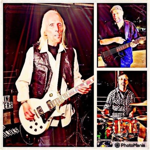 Gallery photo 3 of Howlin' Waters
