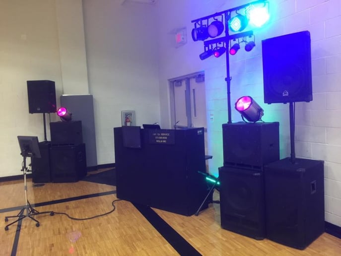 Gallery photo 7 of A1 Karaoke DJ Service