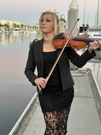 Gallery photo 2 of California Magic Strings