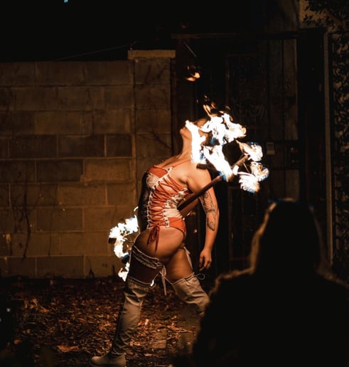Gallery photo 5 of Huemorful Heat