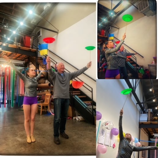Gallery photo 6 of Hula-Hoop Act