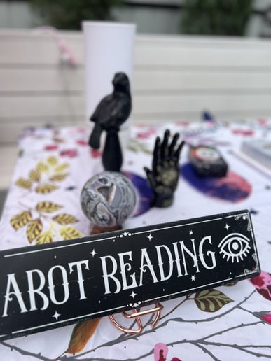 Gallery photo 3 of Hummingbird Heart Tarot