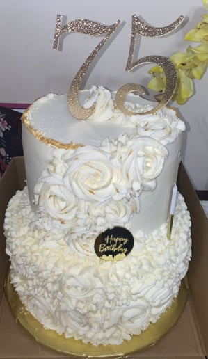 Gallery photo 10 of Hunnie Bee’s Cakes & Confections