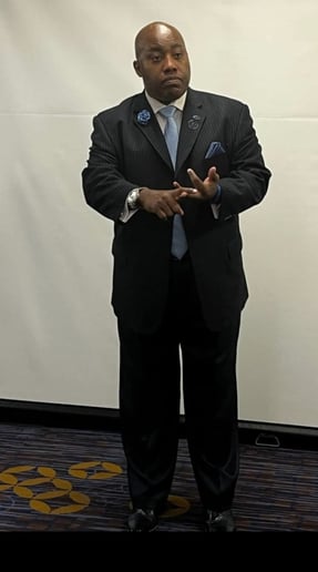 Gallery photo 4 of Hurd of us