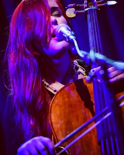 Gallery photo 6 of Yanet Moreira