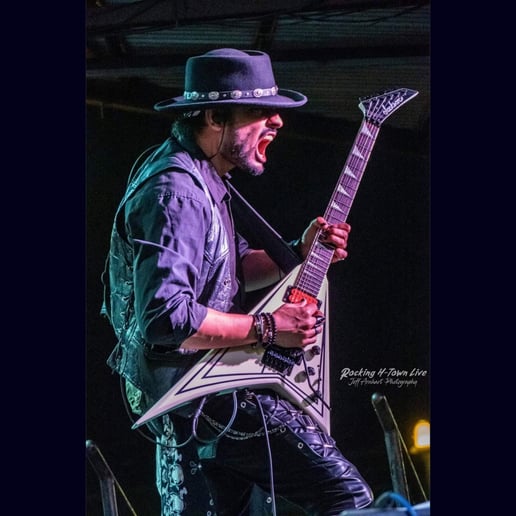 Gallery photo 7 of Hyphen Thazhath - One Man Band