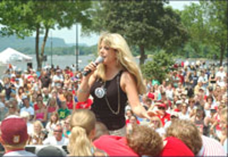 Gallery photo 9 of De'Anna Nunez - Corporate & Event Hypnotist