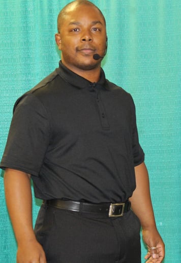 Gallery photo 1 of Hypnotist Frank Lee