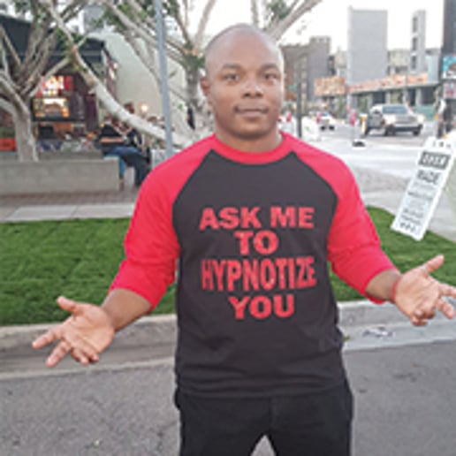 Gallery photo 5 of Hypnotist Frank Lee