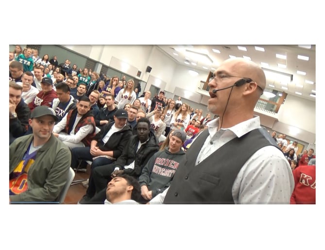 Gallery photo 7 of Hypnotizing America with Tim Miller
