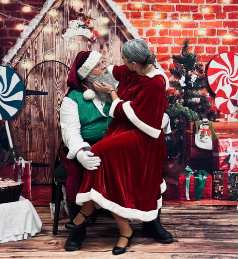 Gallery photo 6 of Santa Chop