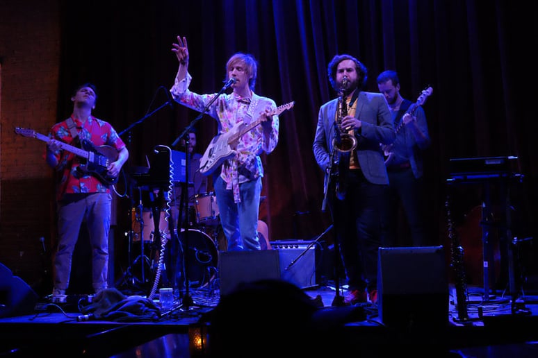 Gallery photo 1 of Ian George + the Well