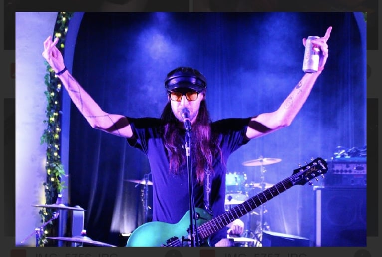 Gallery photo 10 of Illicit Tongues