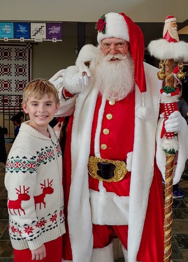 Gallery photo 10 of Santa Jack & Mrs. Claus