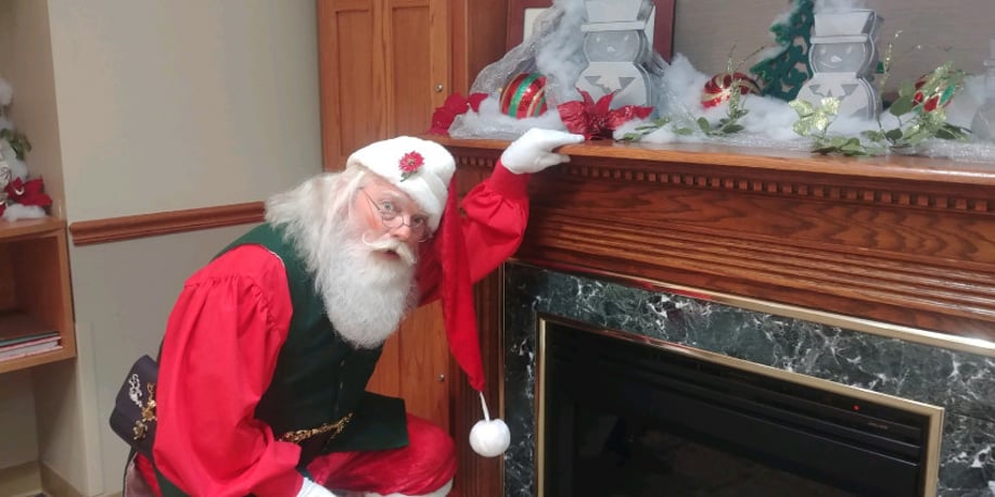 Gallery photo 13 of Santa Jack & Mrs. Claus
