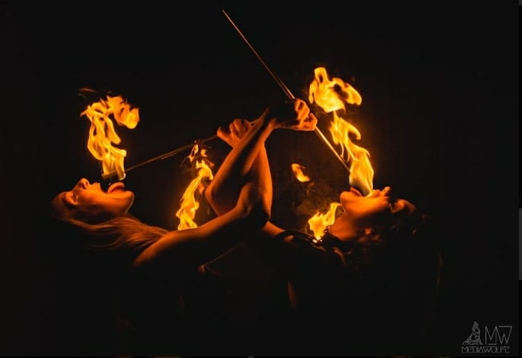 Gallery photo 1 of illuminated Momentum