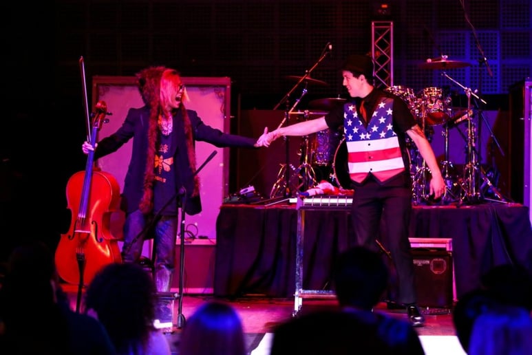 Gallery photo 5 of The magicIAN Tour