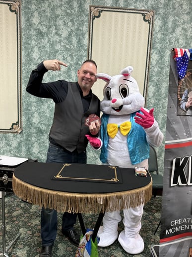 Gallery photo 7 of Magician Kevin Long
