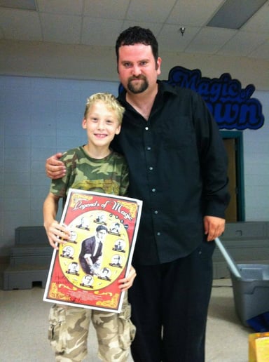 Gallery photo 4 of Illusionist Matt Davis