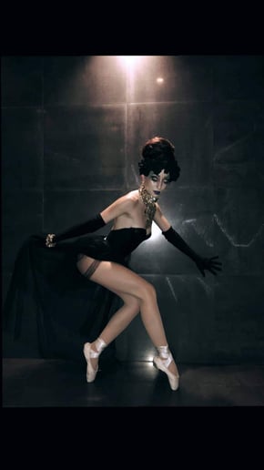 Gallery photo 3 of ILLYATRISS