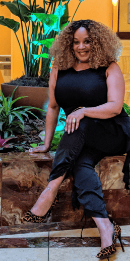 Gallery photo 18 of I'm Every Woman!