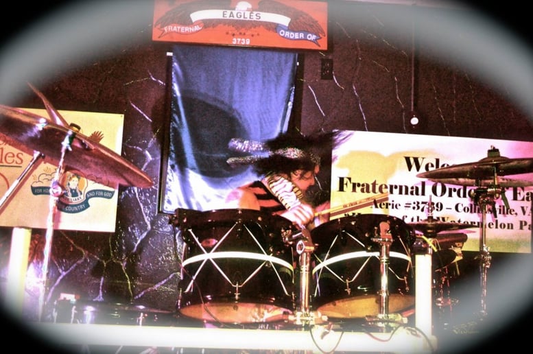 Gallery photo 1 of I'm with the band