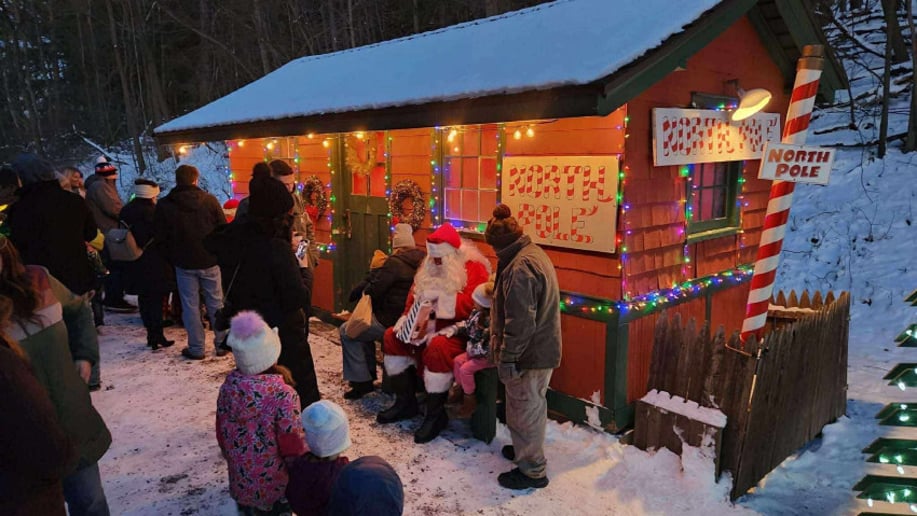 Gallery photo 4 of Improvisational Santa