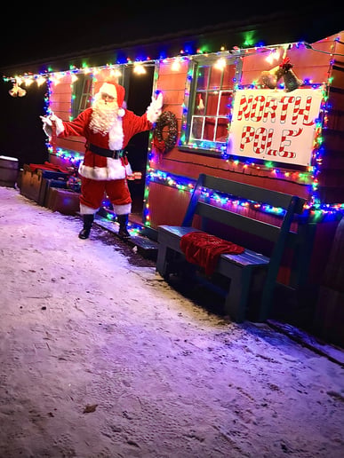 Gallery photo 10 of Improvisational Santa