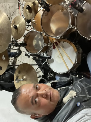 Gallery photo 9 of Independent Drummer For hire