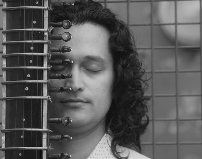Gallery photo 4 of Kanada Narahari - Indian Music