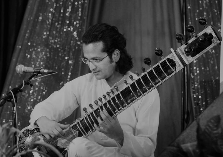 Gallery photo 5 of Kanada Narahari - Indian Music