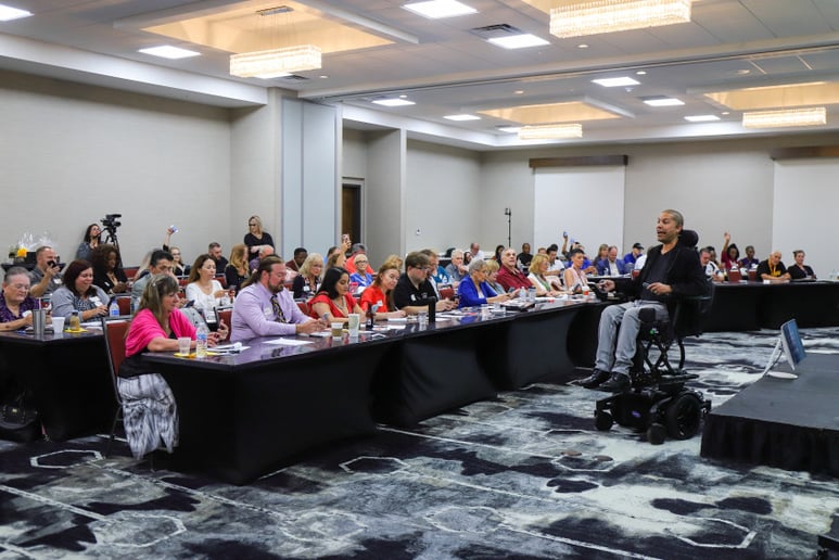 Gallery photo 7 of Jose Flores - Corporate Speaker and #1 Bestselling Author
